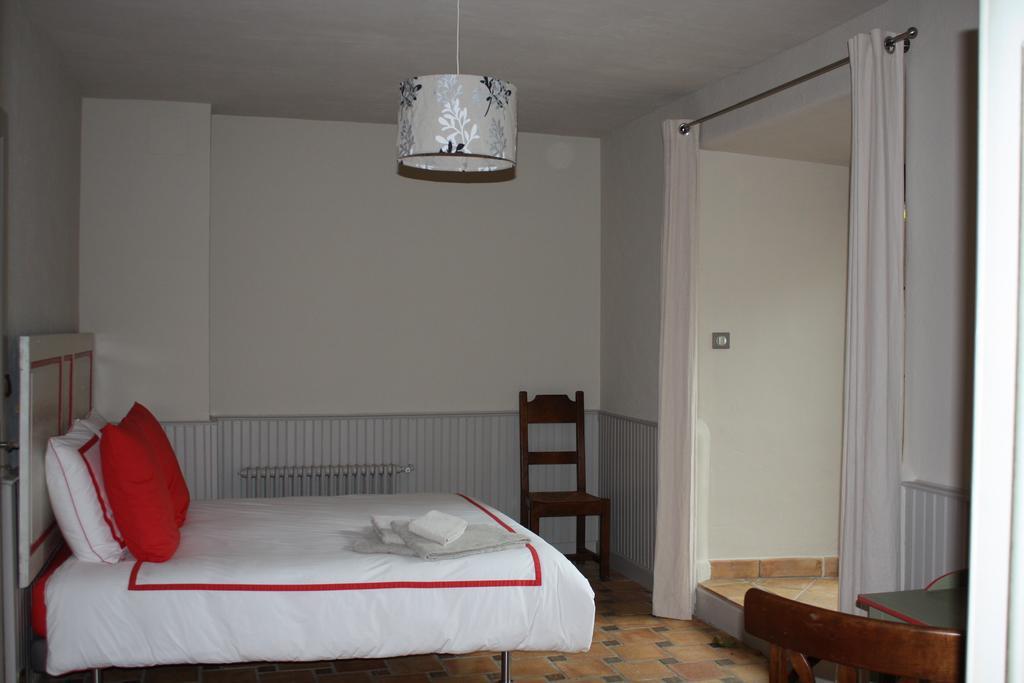 Bed In Bellongue Aucazein Bilik gambar